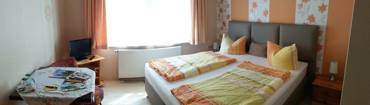 Pension Zur Quelle บาด ฟรังเคนเฮาเซน ภายนอก รูปภาพ